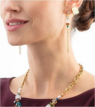 Carica l'immagine nel visualizzatore di Gallery, Orecchini Coeur De Lion Sunray Cube Multicolor Gold 3020/21-1516