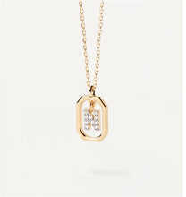 Carica l'immagine nel visualizzatore di Gallery, PDPAOLA Donna Collana Mini Letter Gold N - CO01-525-U