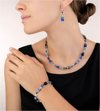 Carica l'immagine nel visualizzatore di Gallery, Orecchini GeoCUBE® blu cobalto  4014/20-0712