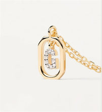 Carica l'immagine nel visualizzatore di Gallery, PDPAOLA Donna Collana Mini Letter Gold G - CO01-518-U