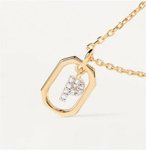 Carica l'immagine nel visualizzatore di Gallery, PDPAOLA Donna Collana Mini Letter Gold P - CO01-527-U