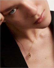 Carica l'immagine nel visualizzatore di Gallery, PDPAOLA Donna Collana New Letters U - CO01-280-U
