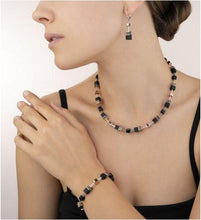 Carica l'immagine nel visualizzatore di Gallery, Orecchini GeoCUBE® onice nero 4018/20-1300