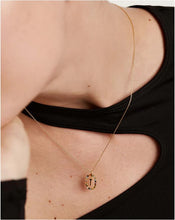 Carica l'immagine nel visualizzatore di Gallery, PDPAOLA Donna Collana New Letters T - CO01-279-U