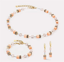 Carica l'immagine nel visualizzatore di Gallery, Collana GeoCUBE® Iconic Apricot Crush 4020/10-0230