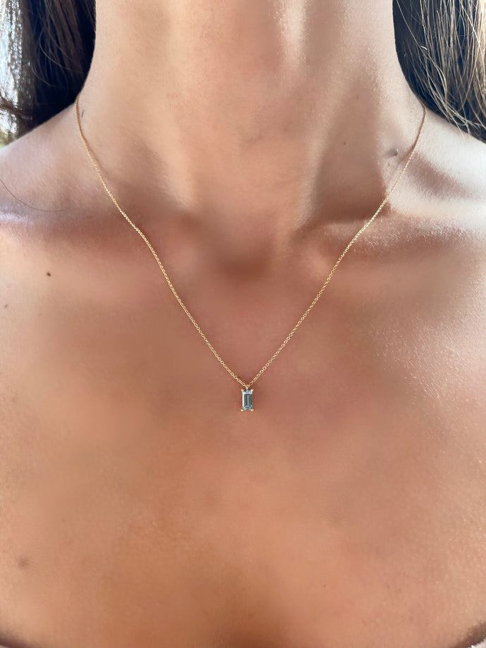 Collana Essence oro 18kt e topazio azzurro